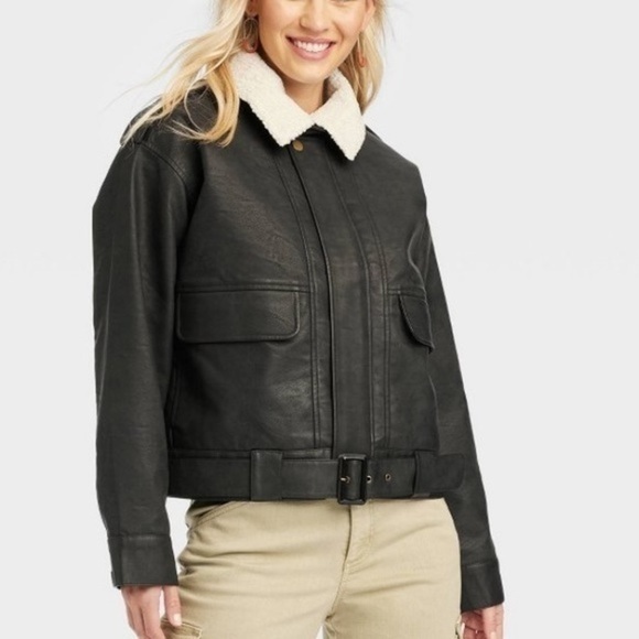 NWT Women’s faux leather bomber jacket from Universal Thread, size L - Picture 1 of 10
